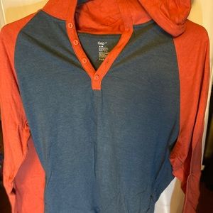 Gap hoodie tee